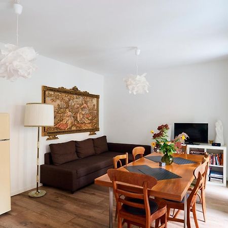 Beautiful And Cozy Remise For Up To 6 Guests Lägenhet Berlin Exteriör bild